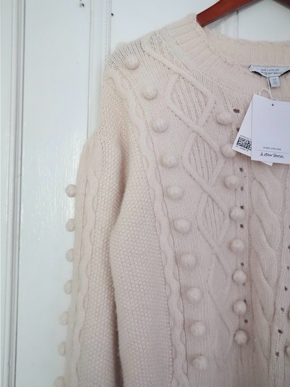 & Other Stories Cream Cable-Knit Pom-Pom Crew Sweater Size Medium - Picture 4 of 10